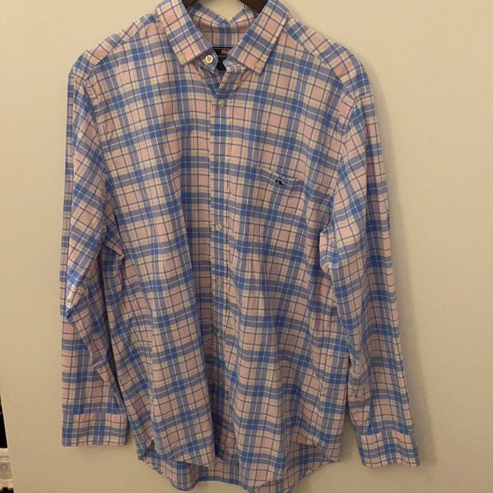 Vineyard vines size large classic fit tucker shirt performance button down